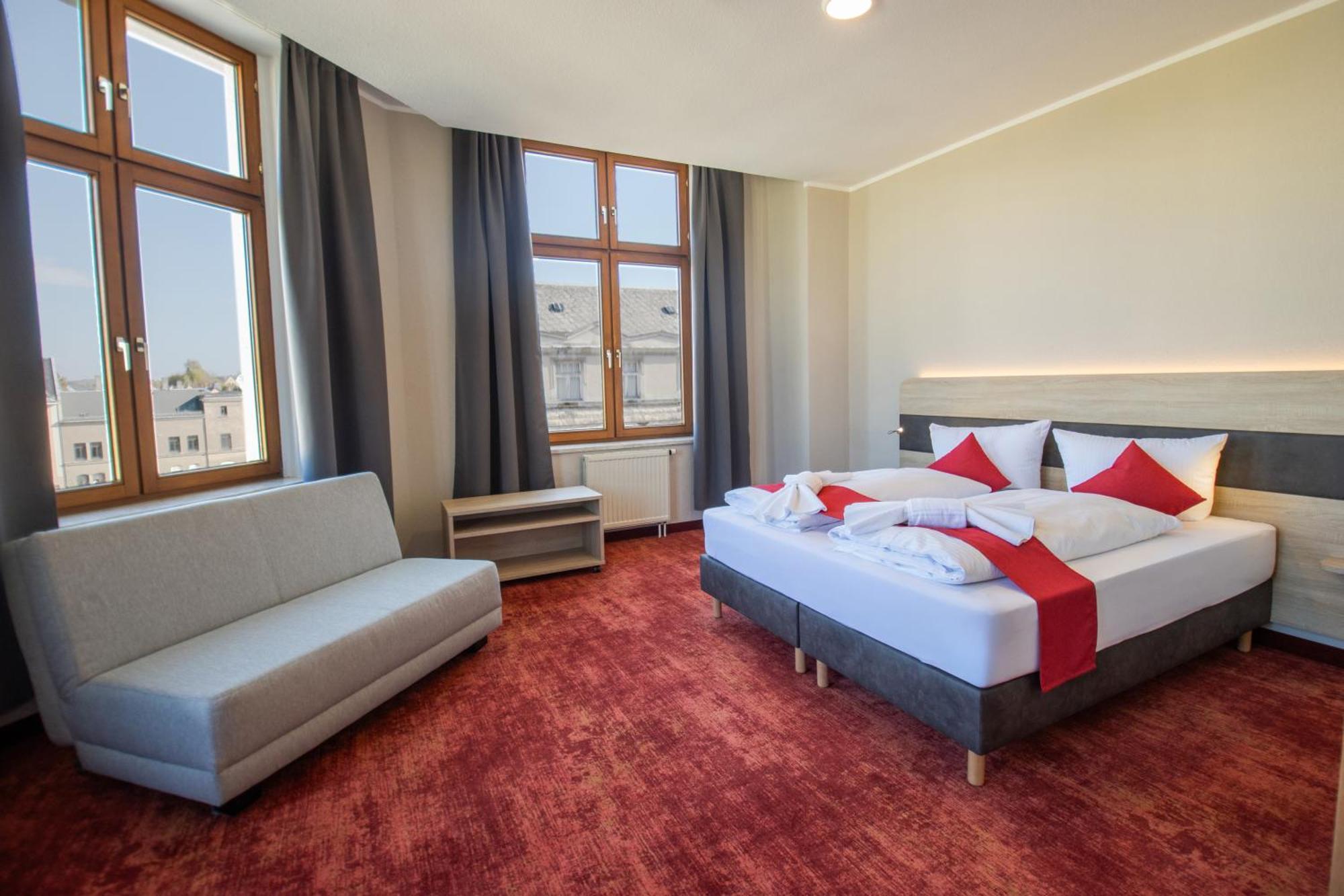 Hotel Lengenfelder Hof Lengenfeld  Екстериор снимка