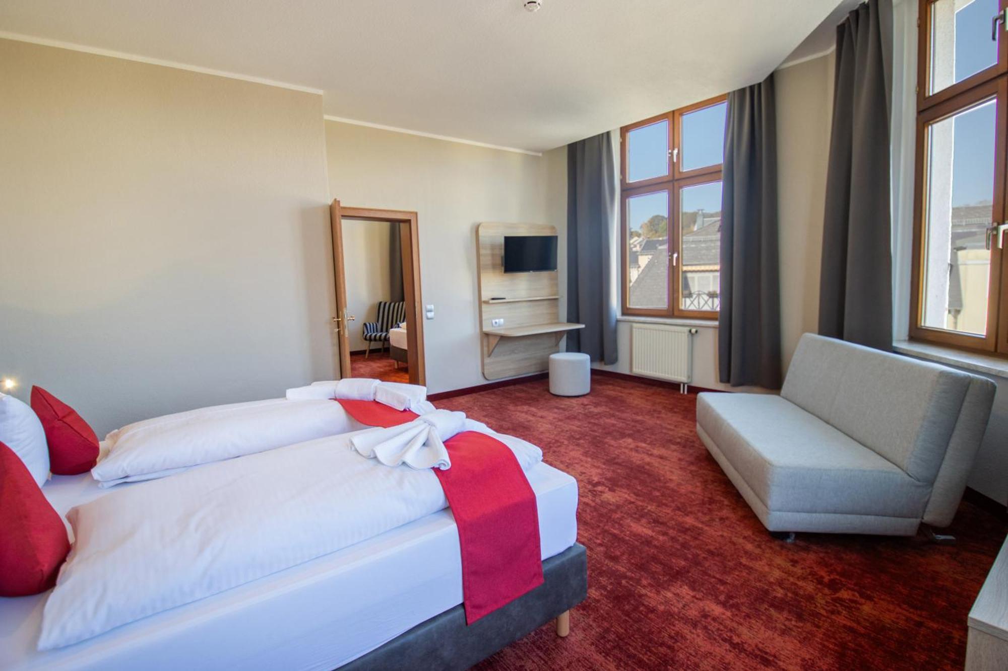 Hotel Lengenfelder Hof Lengenfeld  Екстериор снимка