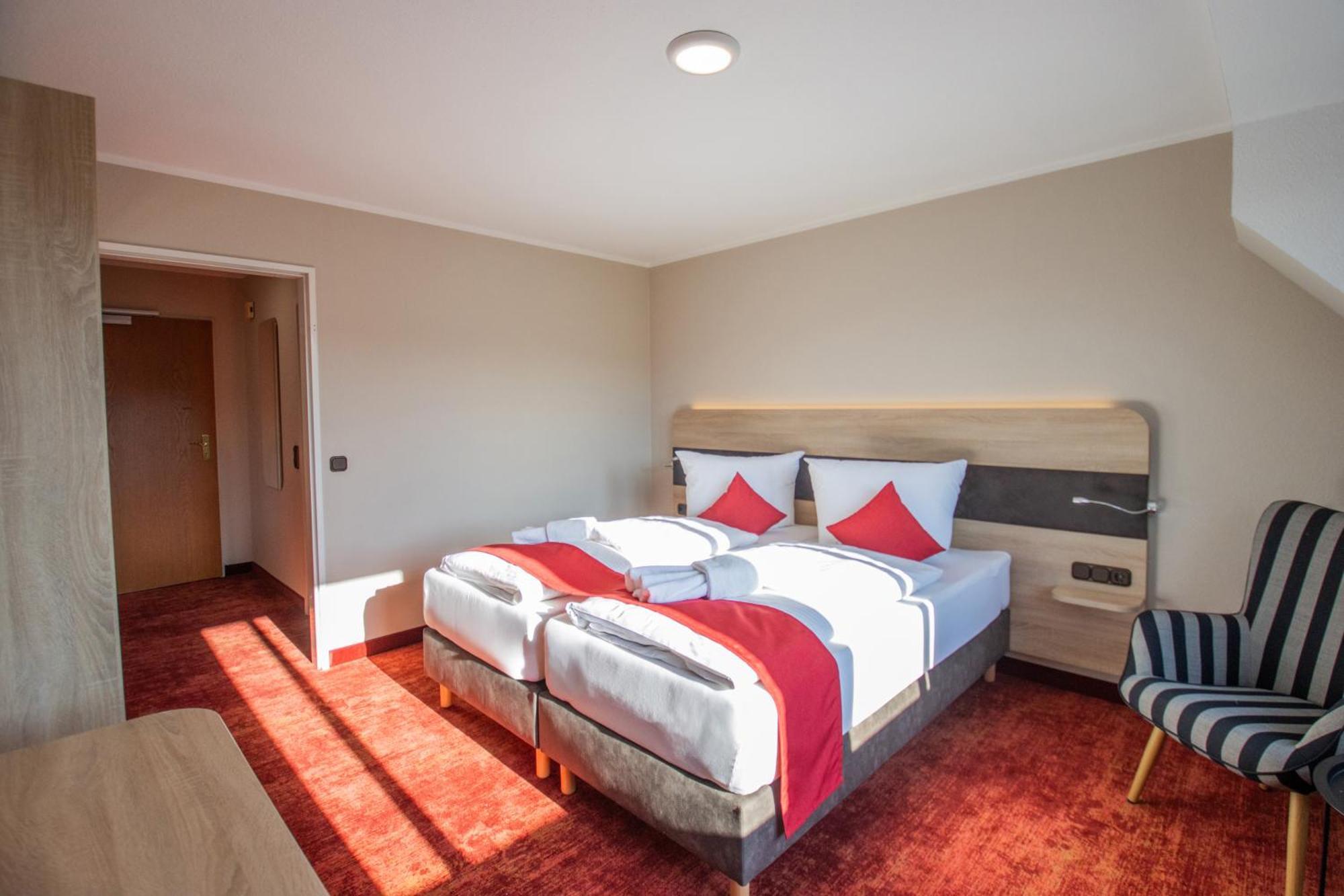 Hotel Lengenfelder Hof Lengenfeld  Екстериор снимка