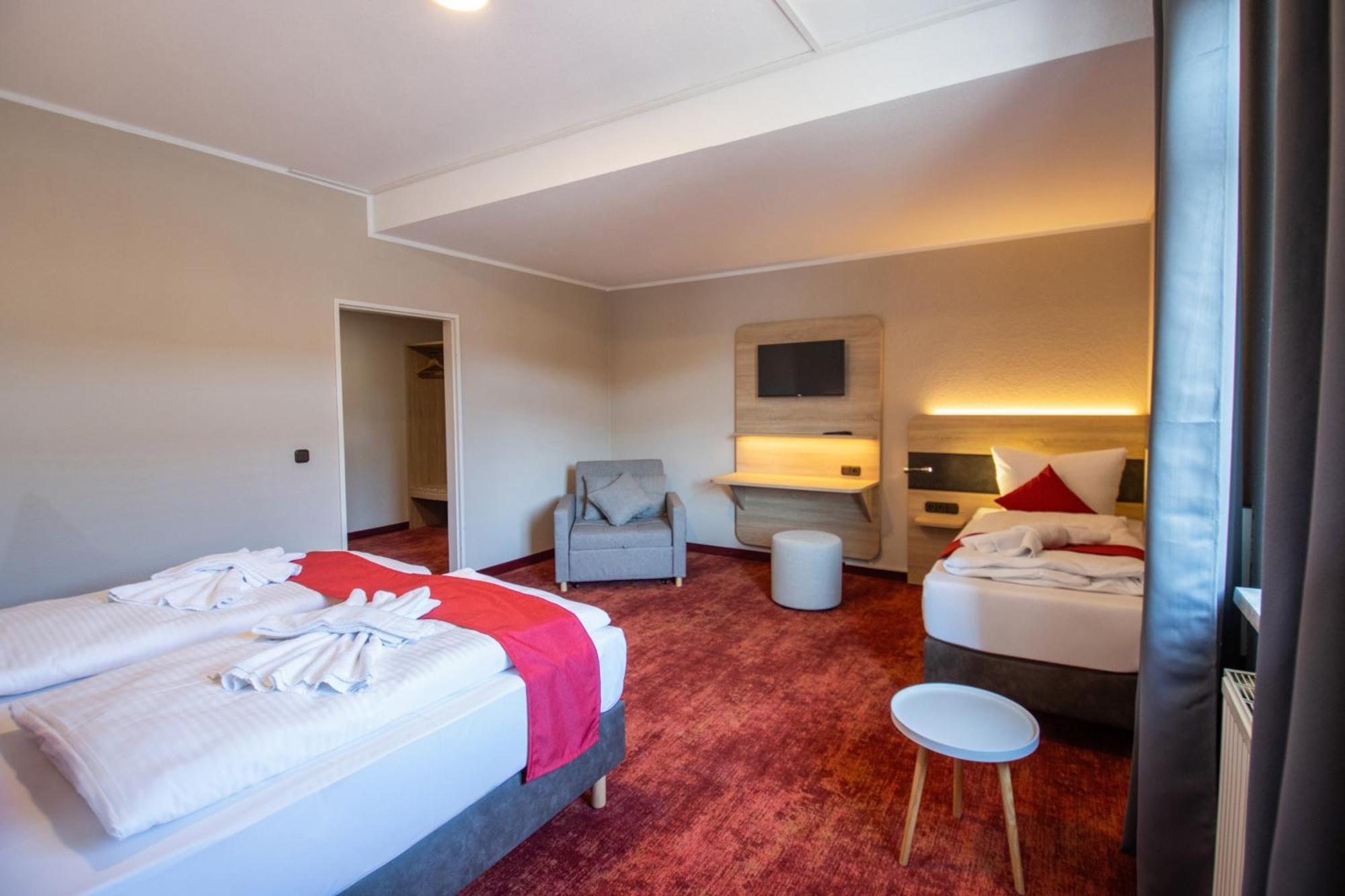 Hotel Lengenfelder Hof Lengenfeld  Екстериор снимка
