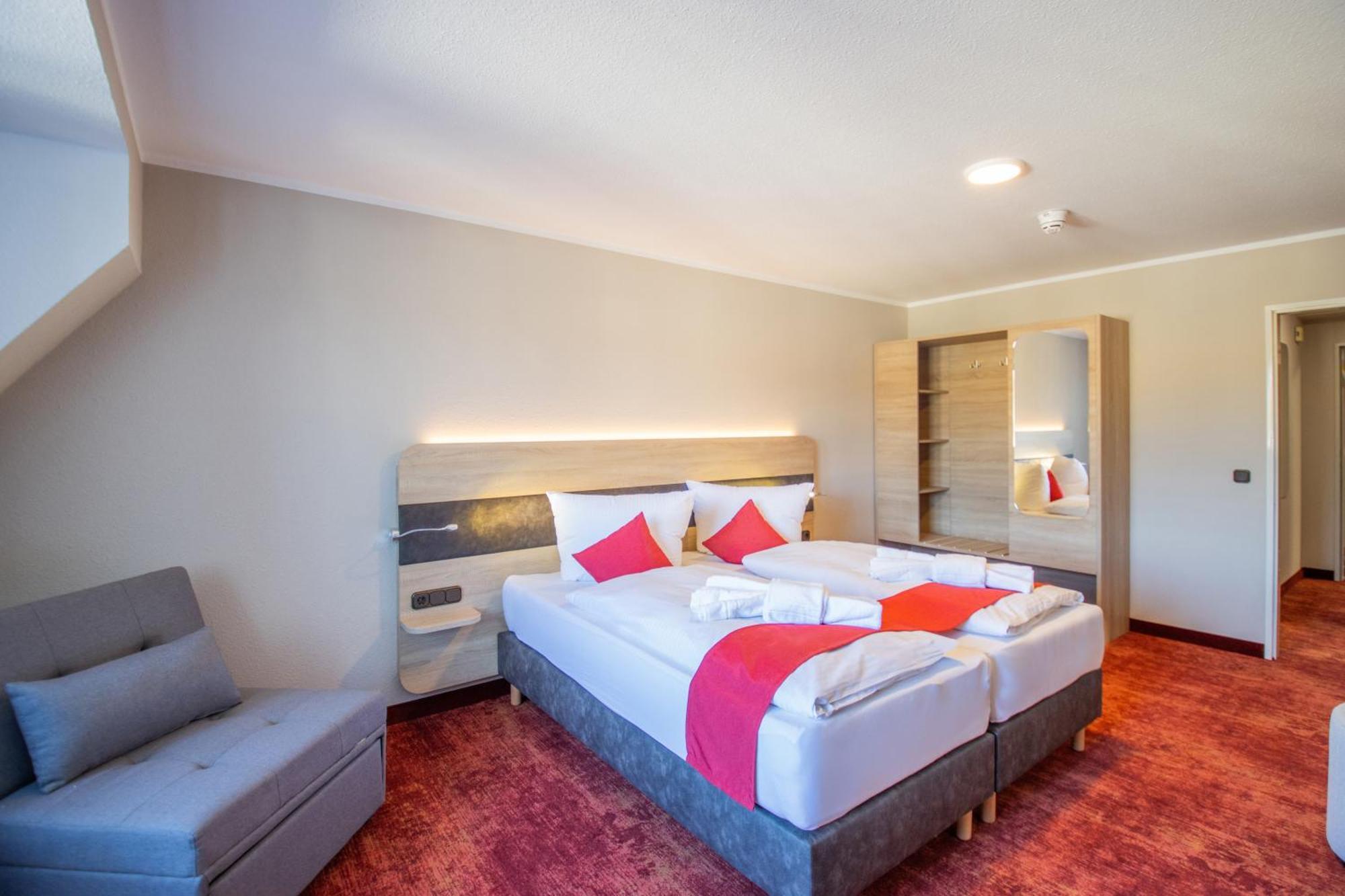 Hotel Lengenfelder Hof Lengenfeld  Екстериор снимка