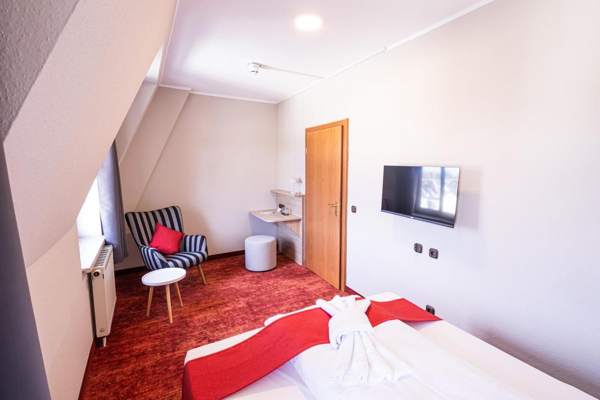 Hotel Lengenfelder Hof Lengenfeld  Екстериор снимка